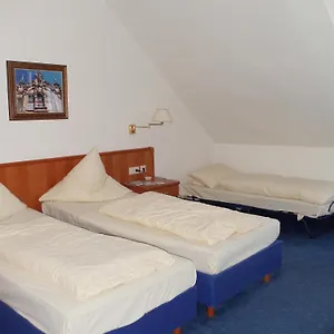 Vier Jahreszeiten Hotel